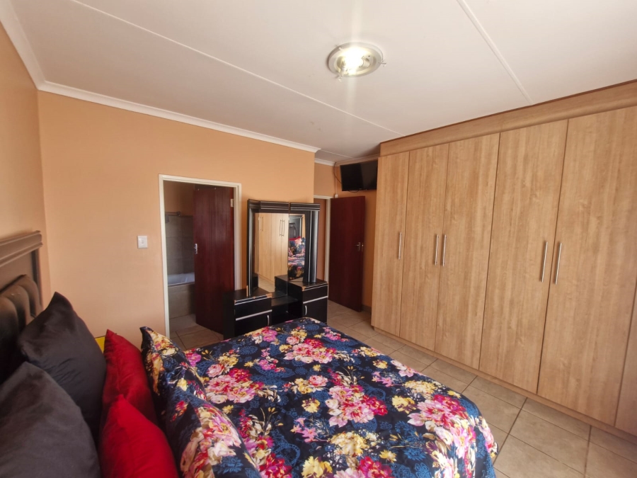 To Let 4 Bedroom Property for Rent in Kathu Northern Cape